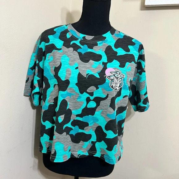 Disney Grogu Mandalorian Star Wars Crop Top NWT - Picture 2 of 7